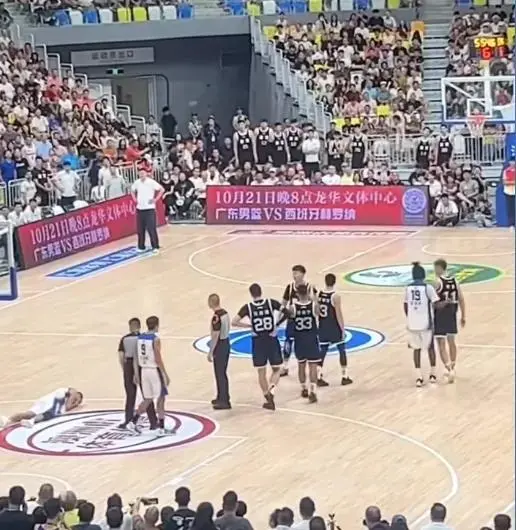 src, 广东男篮备