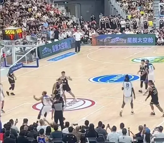 msn, 焦泊乔和刘, 广东男篮热